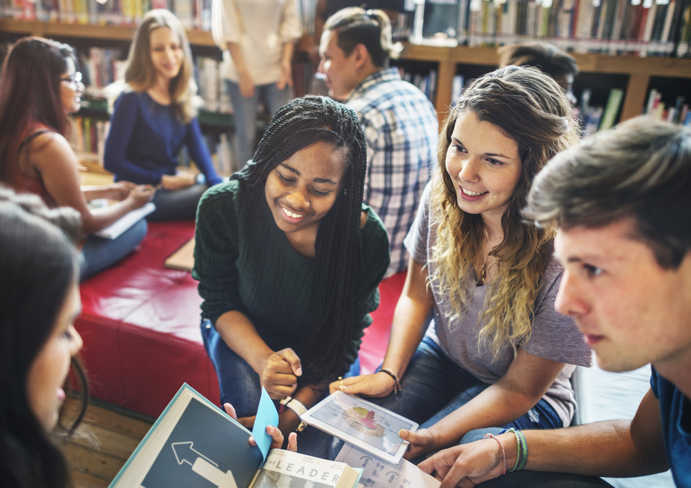 １ヶ月のアメリカ留学する人の層は？大学生？社会人？