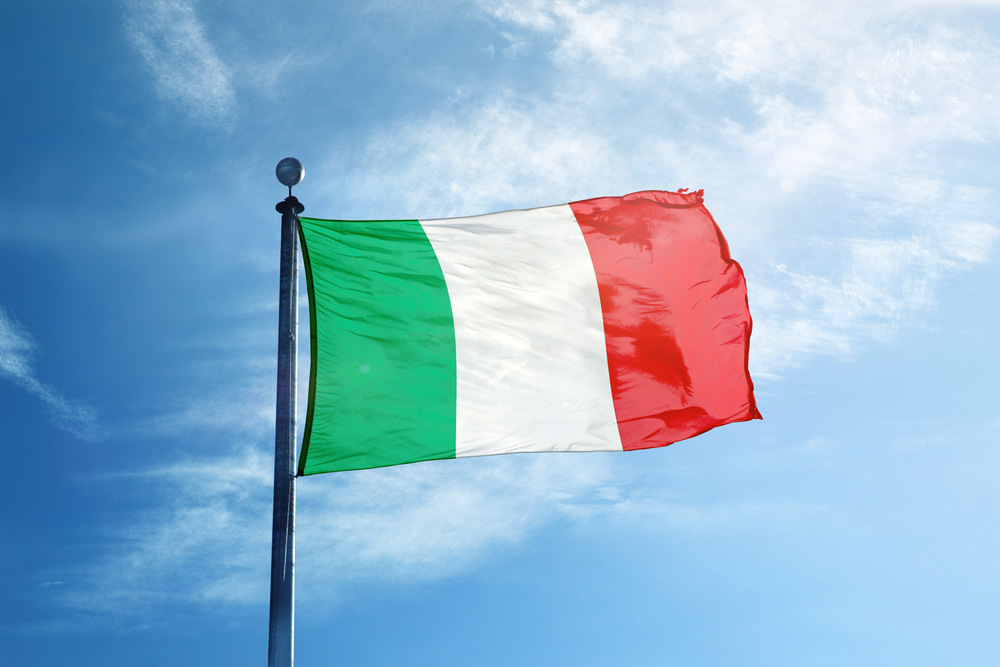 イタリア